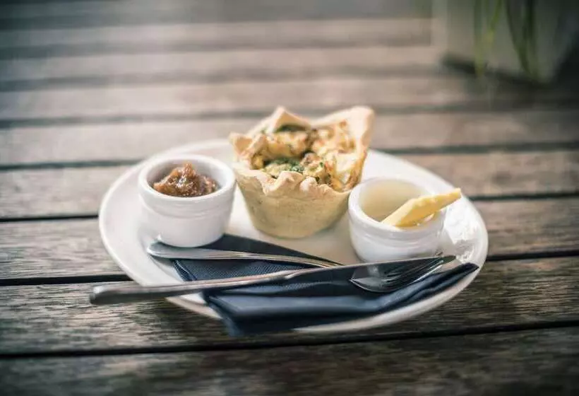 Hotelli Dawson Falls Mountain Lodge