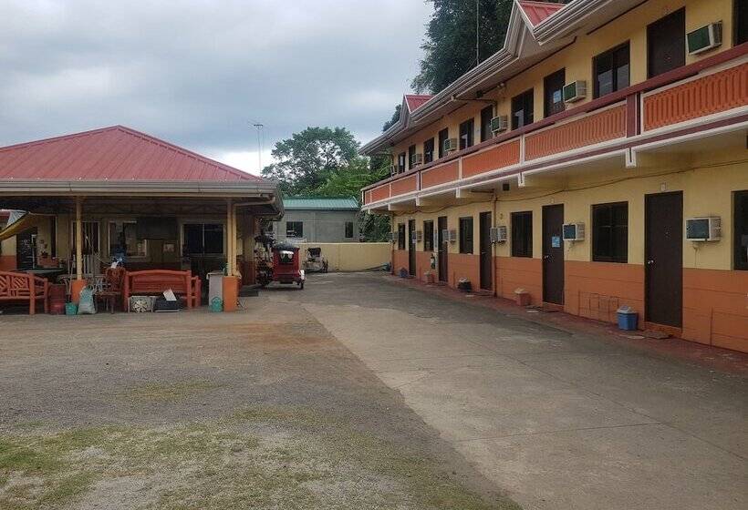 Hotel Enriquez Resort