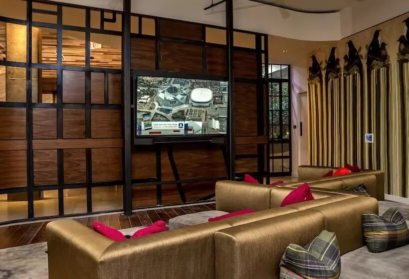 هتل Heaven On Midtown Fully Furnished Apts