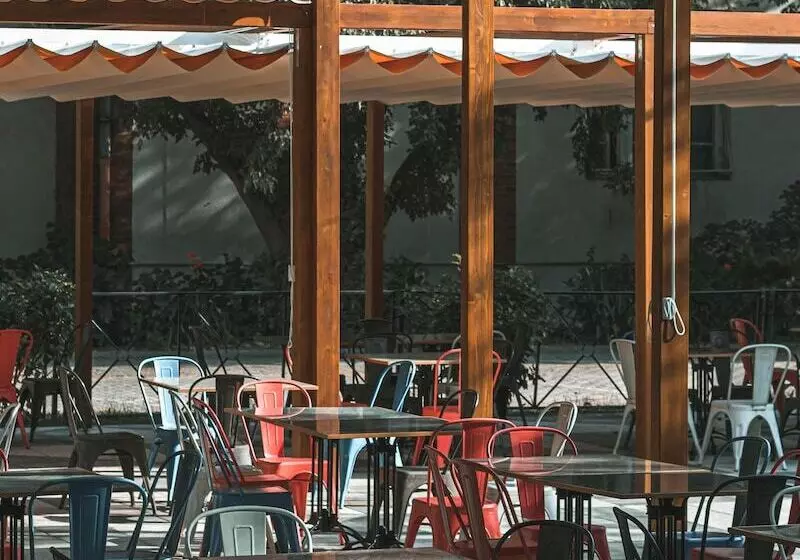 هتل Heaven On Midtown Fully Furnished Apts