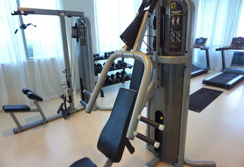 هتل Heaven On Midtown Fully Furnished Apts