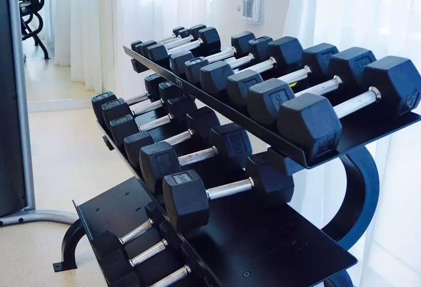 هتل Heaven On Midtown Fully Furnished Apts