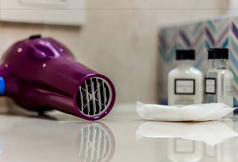 هتل Heaven On Midtown Fully Furnished Apts