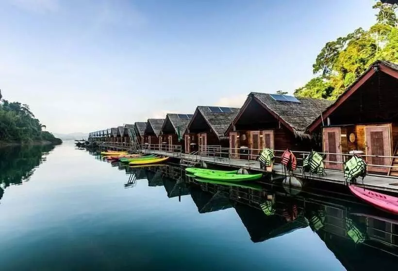 ホテル Keeree Tara Chiewlarn Resort