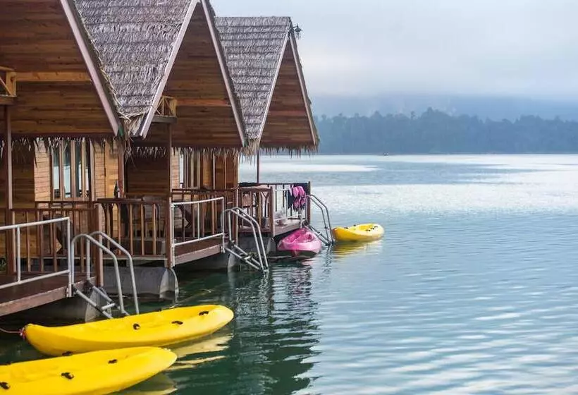 ホテル Keeree Tara Chiewlarn Resort