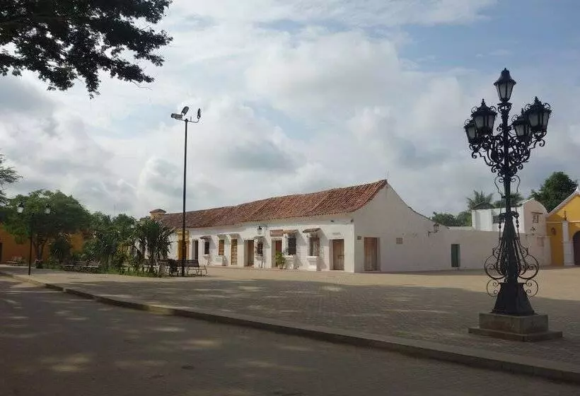 Hotelli La Casa Amarilla