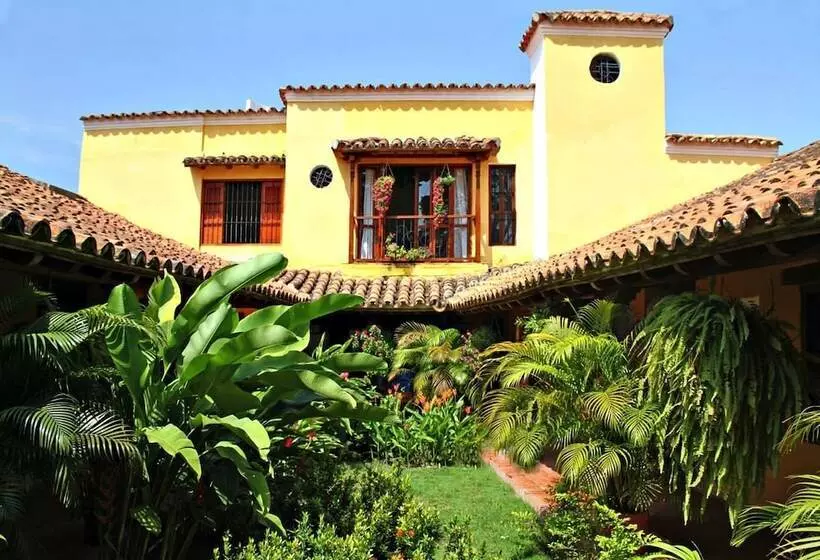 Hotelli La Casa Amarilla
