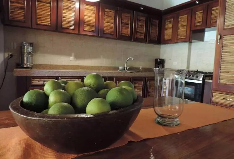 Hotelli La Casa Amarilla