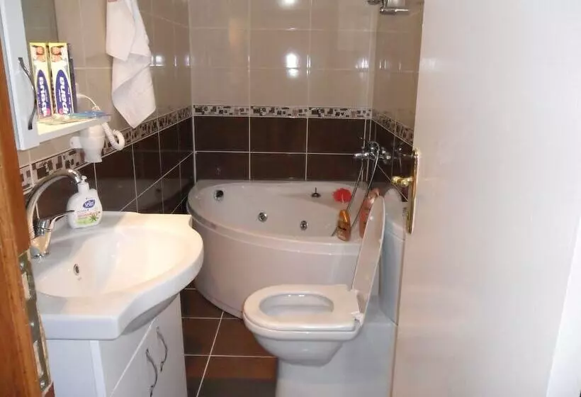 ホテル La Fontaine Guzelyali