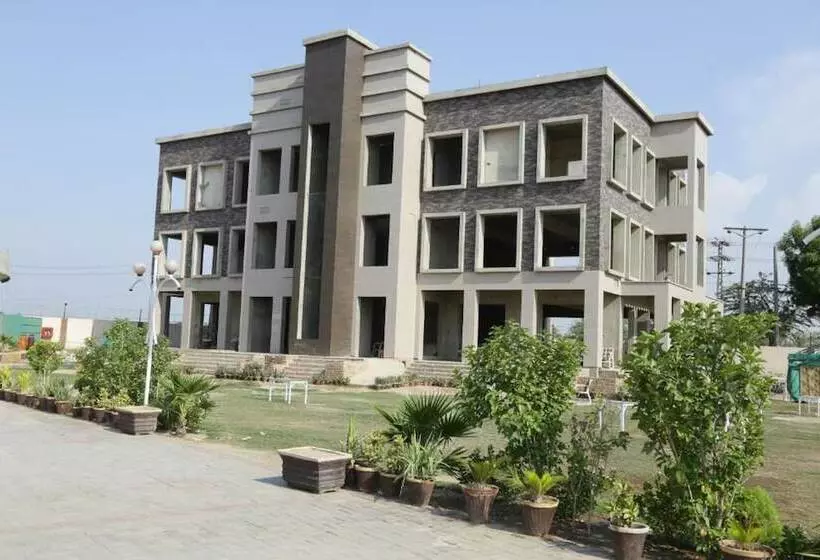 Midway Hotel & Resturant