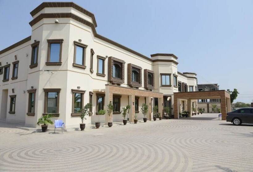 Midway Hotel & Resturant