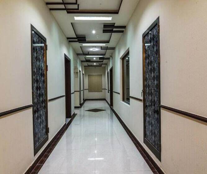 Midway Hotel & Resturant