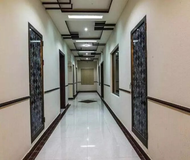 Midway Hotel & Resturant