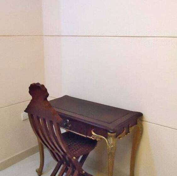 Midway Hotel & Resturant