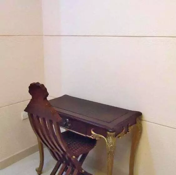 Midway Hotel & Resturant