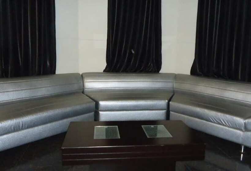 Midway Hotel & Resturant