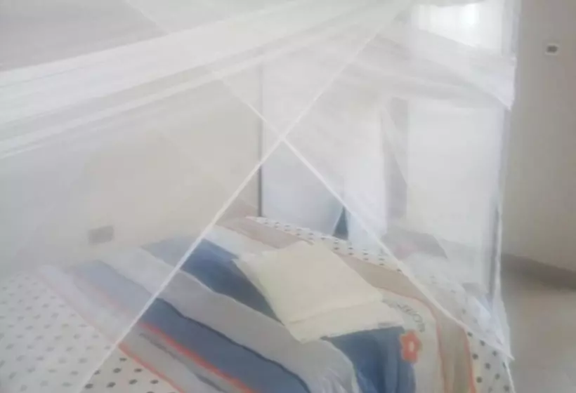 هتل Neptune Winds