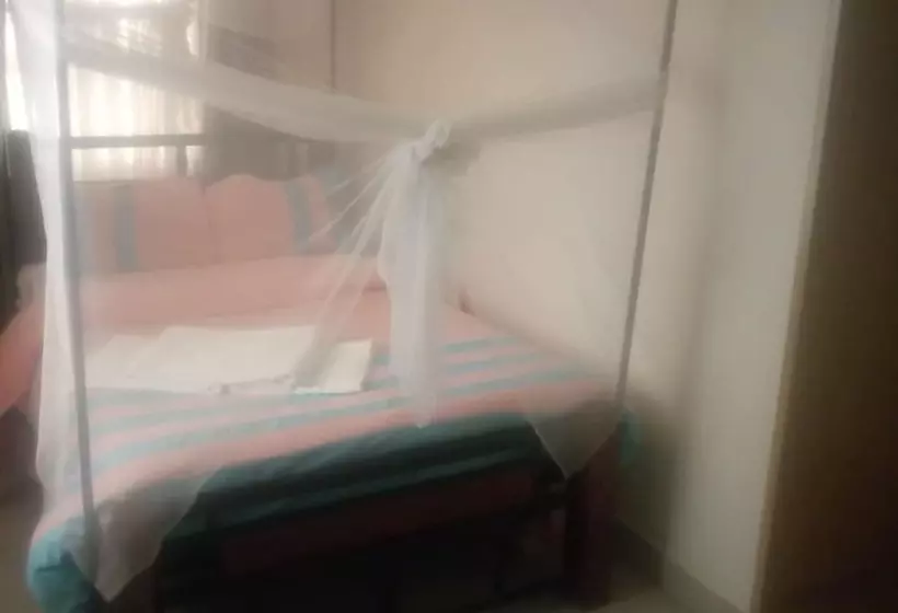 هتل Neptune Winds