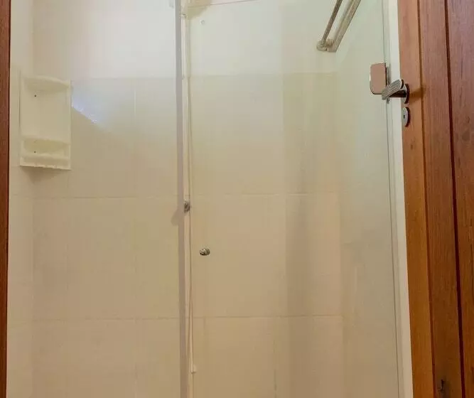 ホテル Pariri Suites