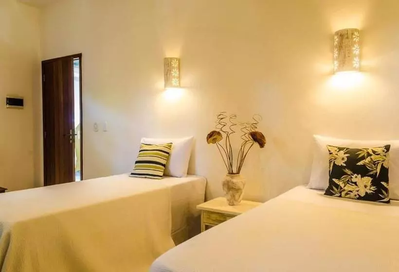 ホテル Pariri Suites