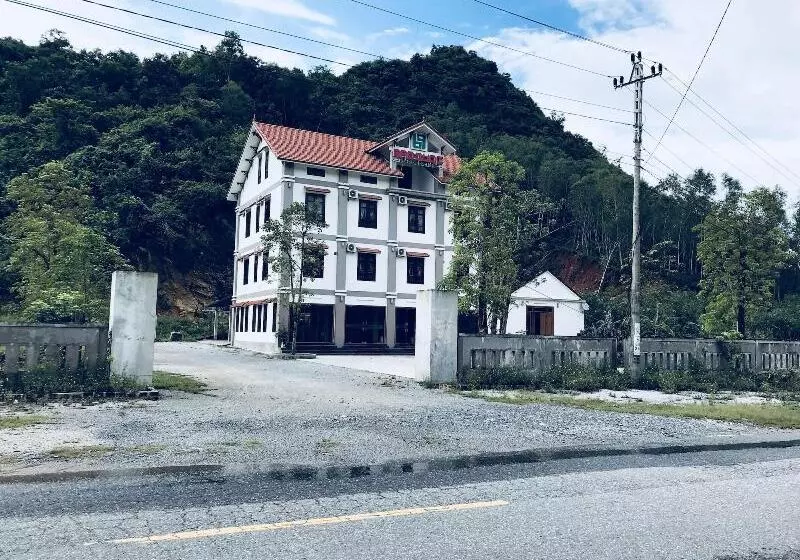 هتل Phong Nha Little Villa