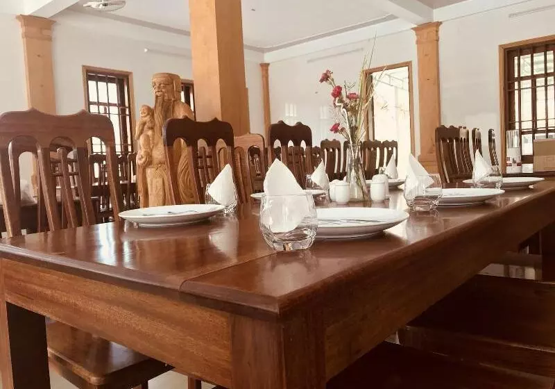 هتل Phong Nha Little Villa