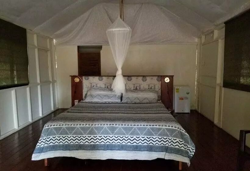 Hotelli Playa Paraiso En Magante