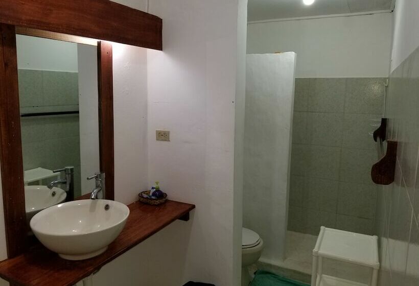 בית מלון כפרי Playa Paraiso En Magante