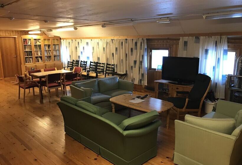 Hotel Raulandsakademiet Og Vandrerhjem