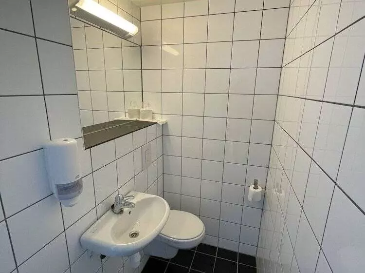 ホテル Raulandsakademiet Og Vandrerhjem