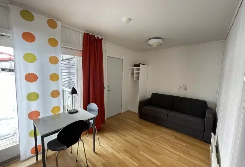 ホテル Raulandsakademiet Og Vandrerhjem