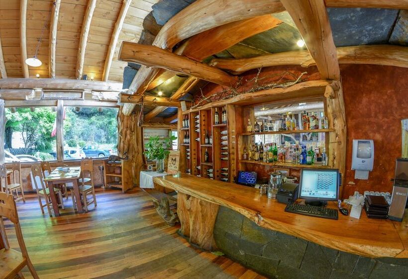 هتل Termas Menetue