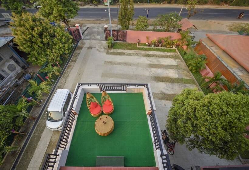 هتل Thit Sar Shin Guest House