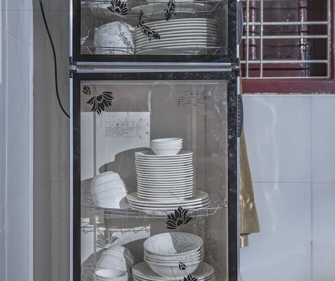 هتل Thit Sar Shin Guest House