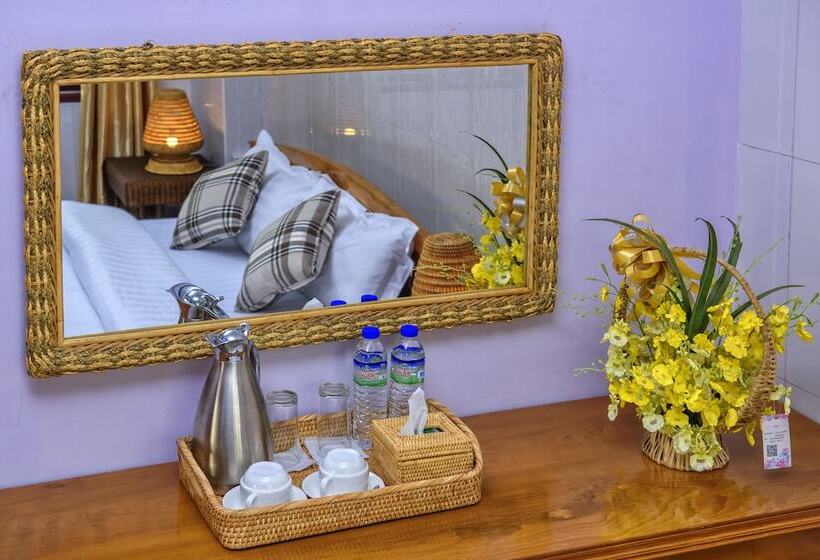 هتل Thit Sar Shin Guest House