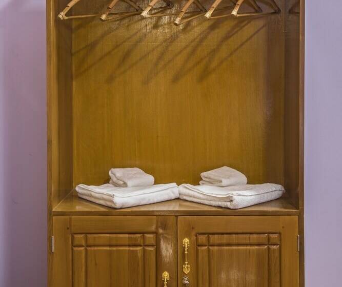 هتل Thit Sar Shin Guest House