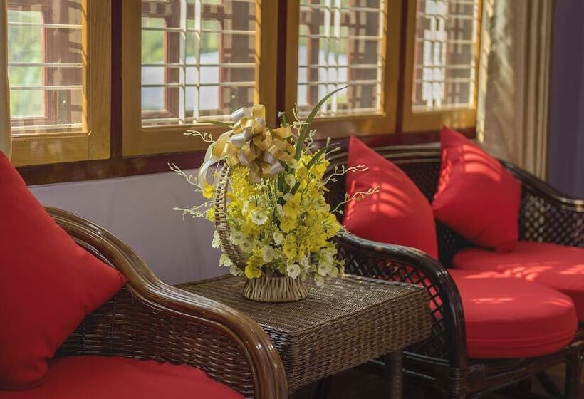 هتل Thit Sar Shin Guest House