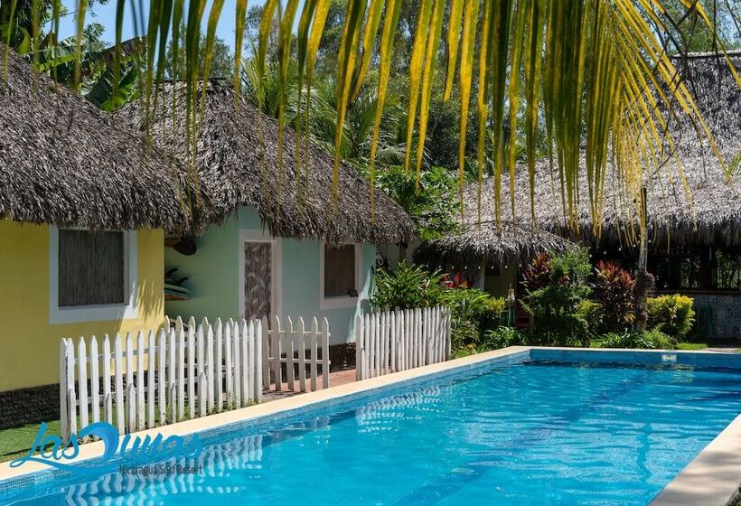 هاستل Las Dunas Surf Resort