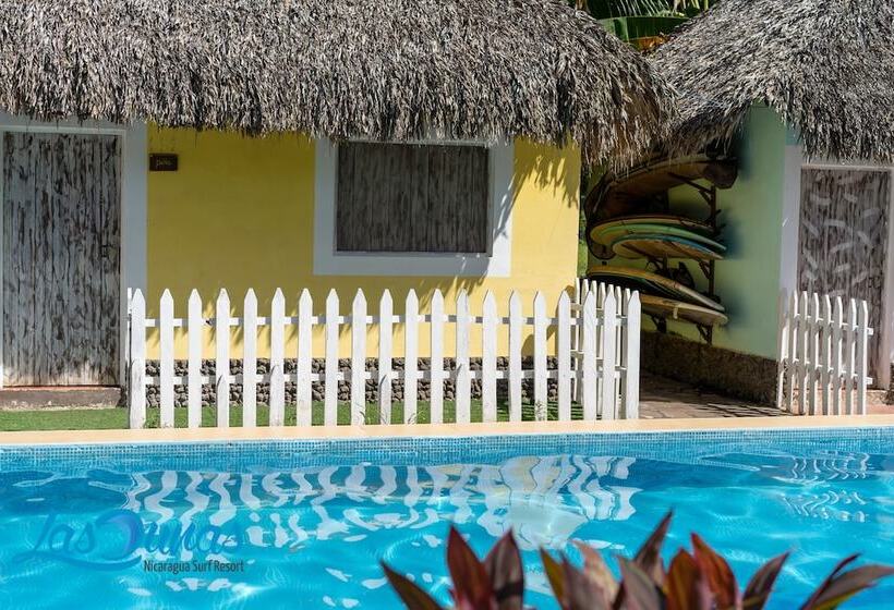 هاستل Las Dunas Surf Resort