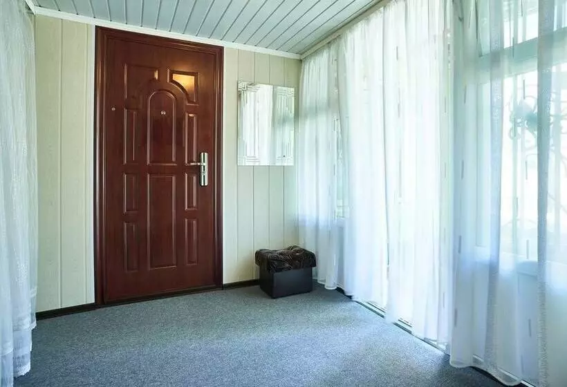 ペンション Boryspil Airport Sleep&fly Guesthouse