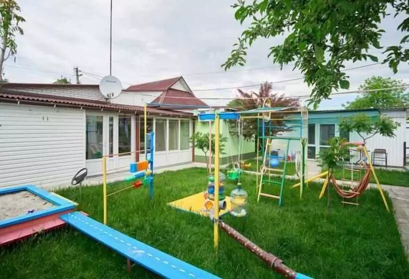 ペンション Boryspil Airport Sleep&fly Guesthouse