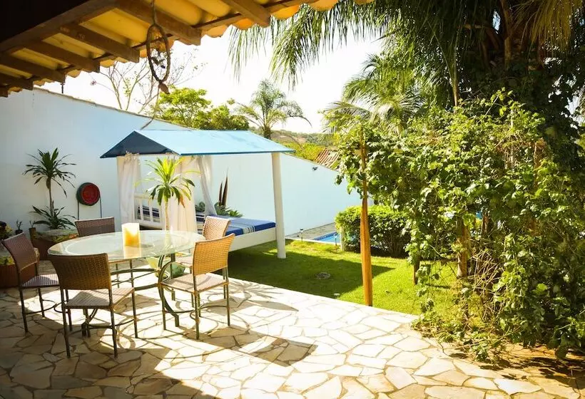Majatalo Como Em Casa Guest House