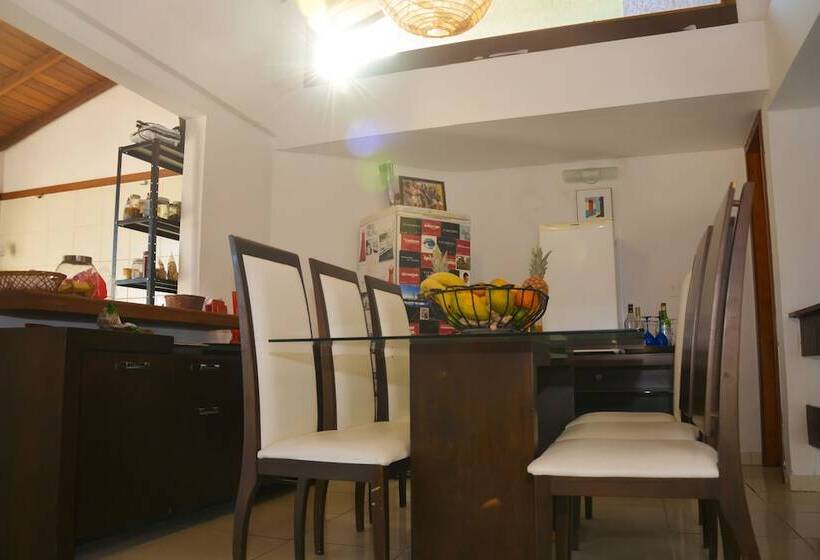 膳宿费 Como Em Casa Guest House