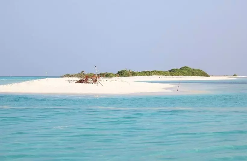 پانسیون Mathiveri Lodge