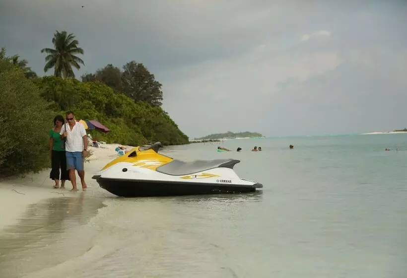 پانسیون Mathiveri Lodge