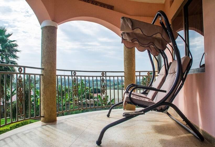 پانسیون Palace