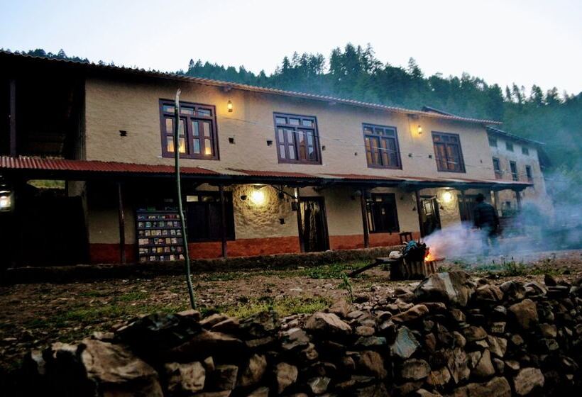 پانسیون Retreat At Damaar