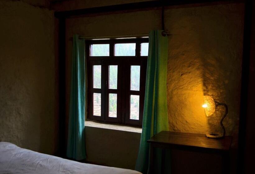 پانسیون Retreat At Damaar