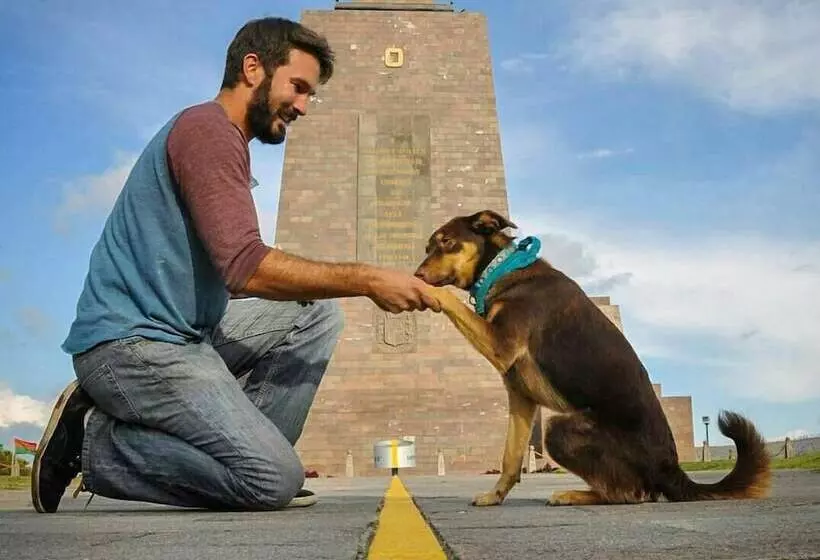 Retkeilymaja Hostal Davinci Mitad Del Mundo