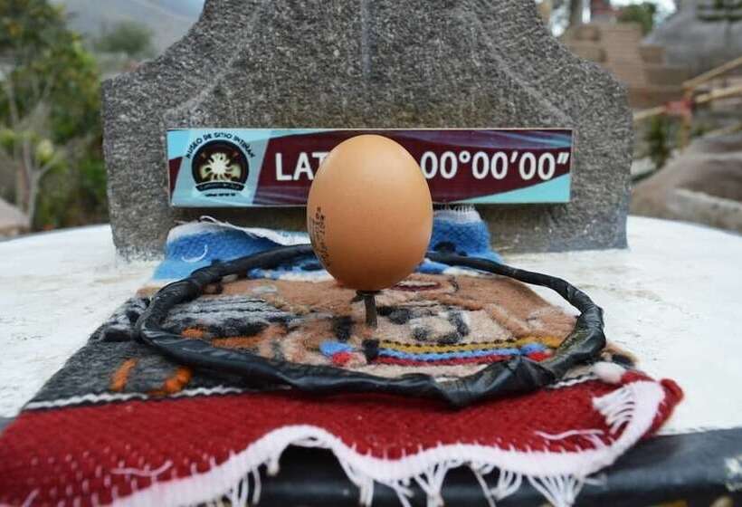 Hostel Hostal Davinci Mitad Del Mundo